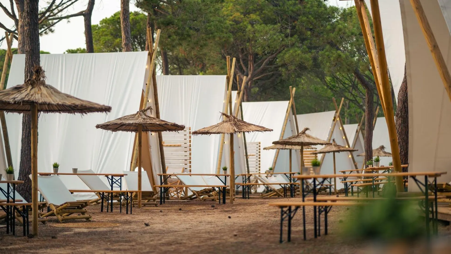 Camping Hotel Kampaoh Costa Brava Pals